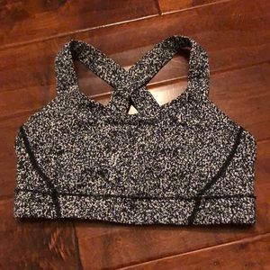 Lululemon Stash and Run Sports Bra Size 6